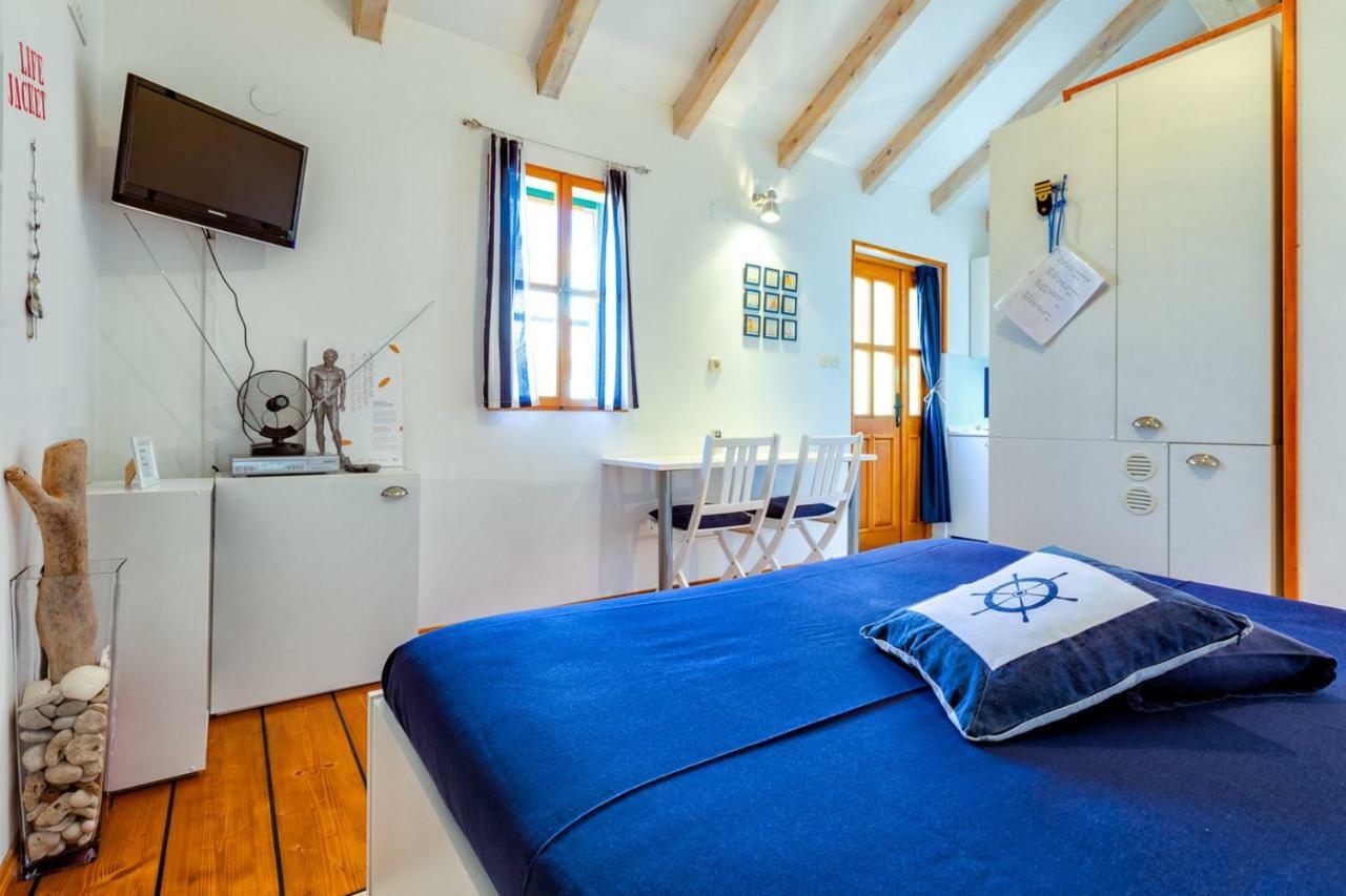 Apartments Nautica, Mali Losinj Luaran gambar