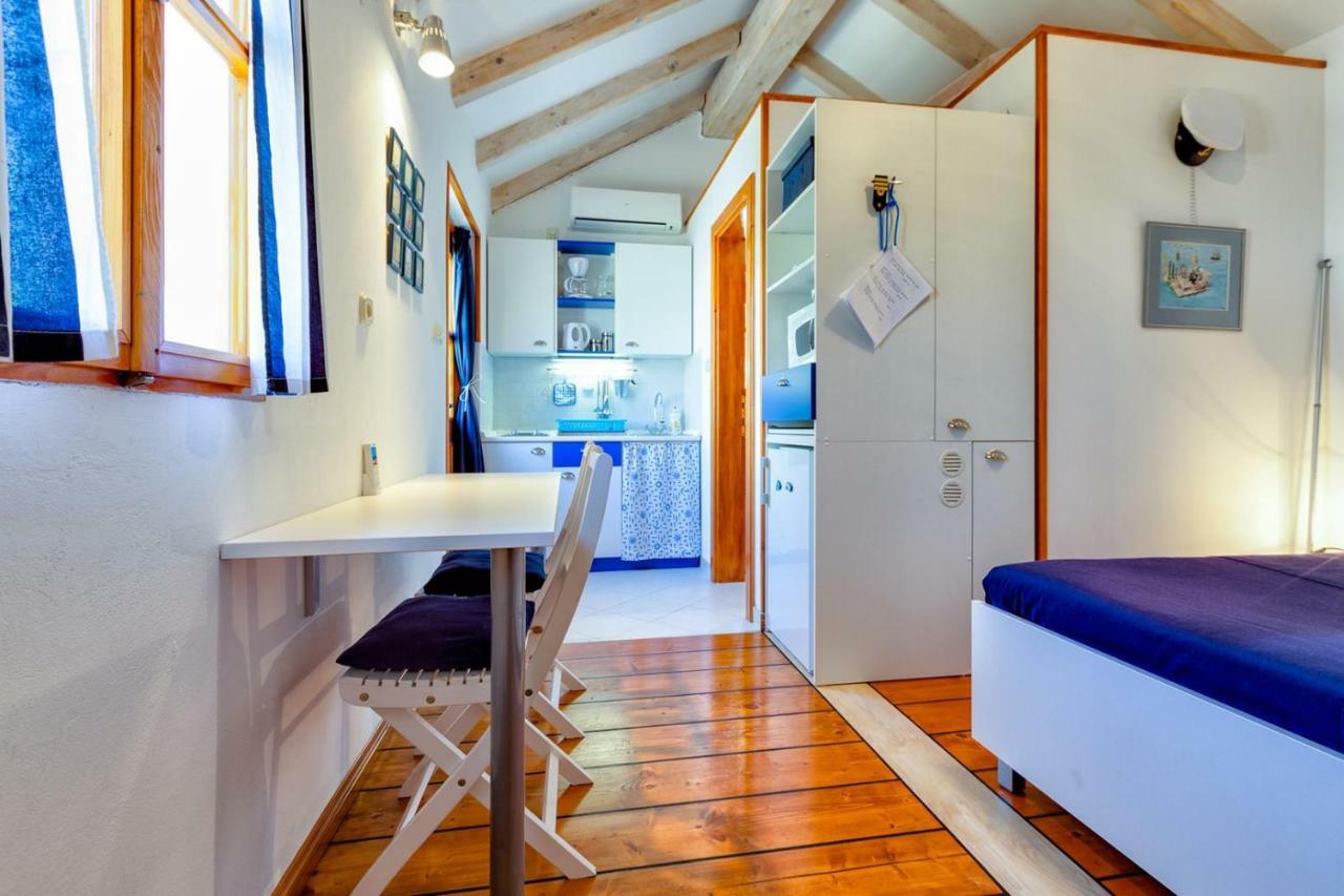 Apartments Nautica, Mali Losinj Luaran gambar